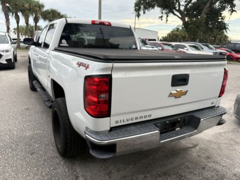Used 2017 Chevrolet Silverado 1500 LT AWD/4WD image 5
