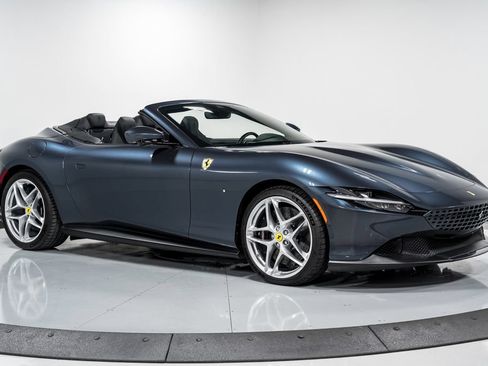 Used 2024 Ferrari Roma Spider RWD image 34