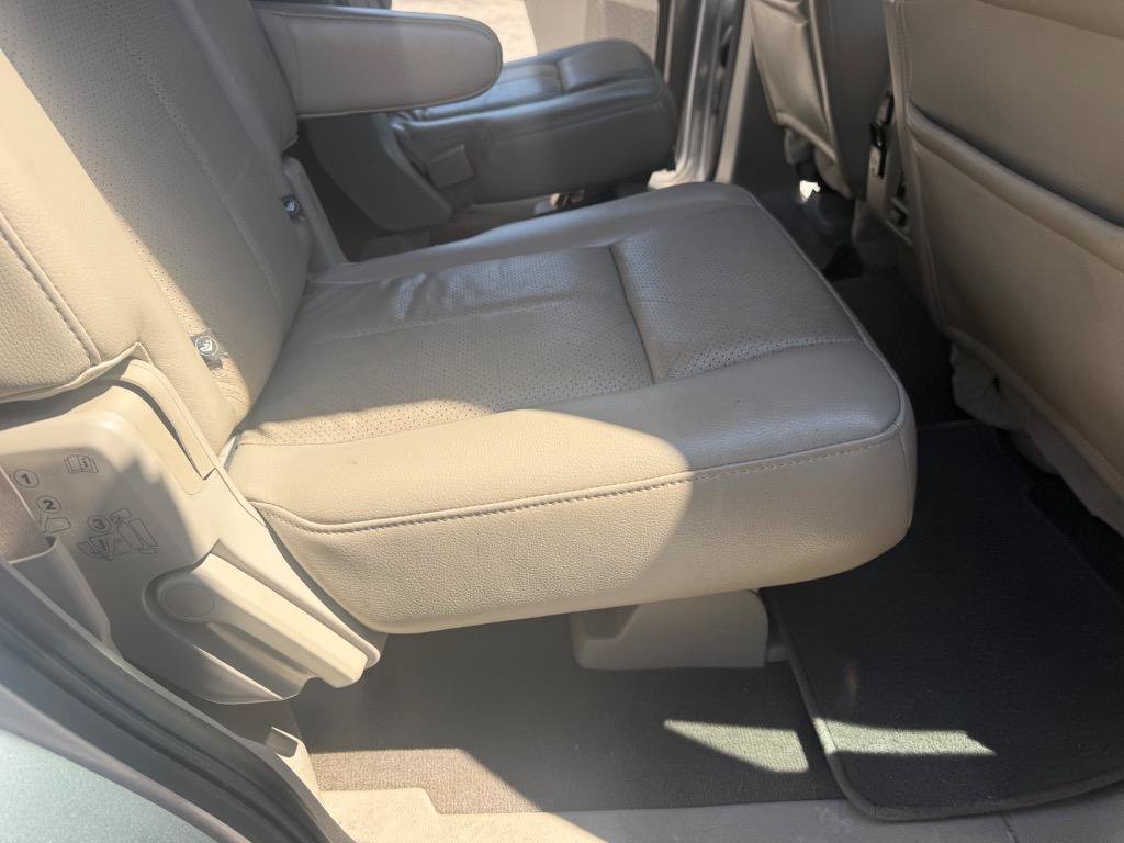Used 2012 Ford Expedition Limited AWD/4WD image 23