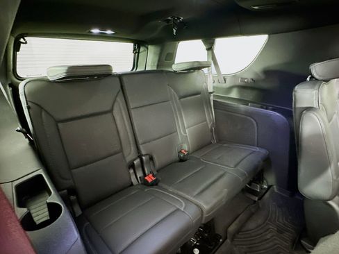 Used 2022 GMC Yukon XL Denali AWD/4WD image 33