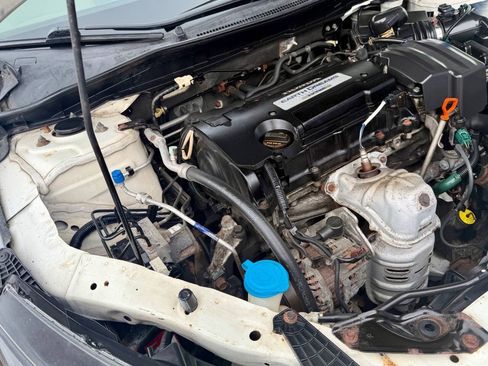 Used 2013 Honda Accord LX image 16