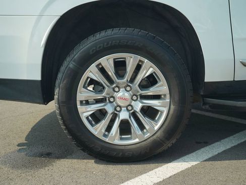 Used 2022 GMC Yukon XL Denali image 41