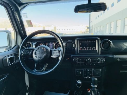 Used 2022 Jeep Wrangler Unlimited Sport image 8