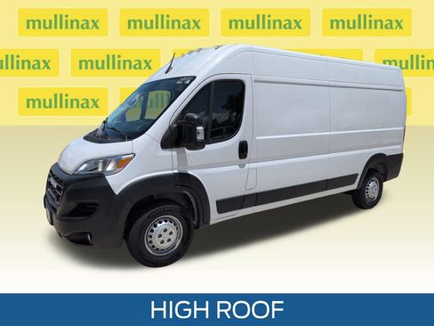 Used 2025 RAM ProMaster 2500 w/ Convenience Group FWD image 11