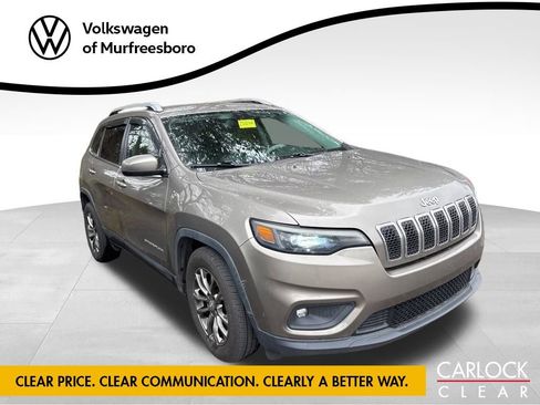 Used 2019 Jeep Cherokee Latitude Plus image 4