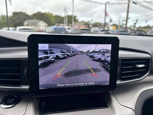 Used 2023 Ford Explorer XLT w/ Equipment Group 202A image 16