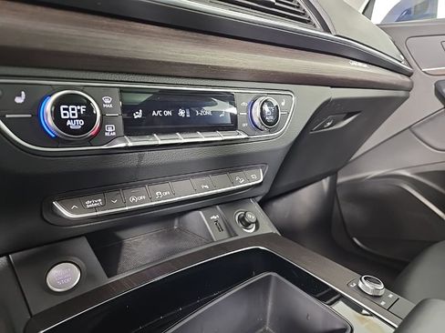 Used 2021 Audi Q5 2.0T Premium image 22