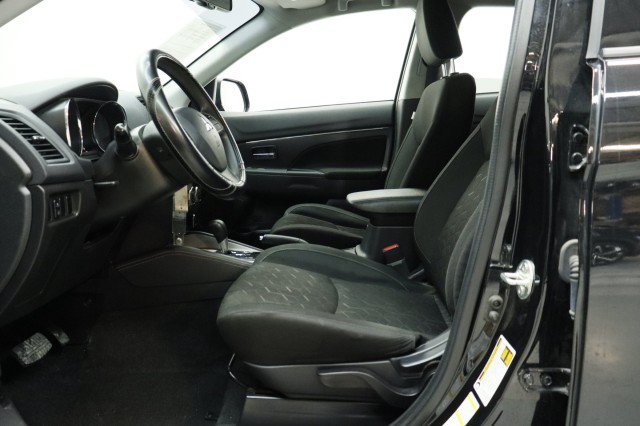 Used 2024 Mitsubishi Outlander Sport ES AWD/4WD image 7