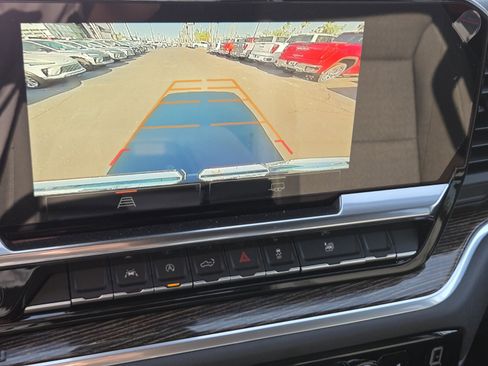 New 2025 GMC Sierra 1500 Elevation image 12