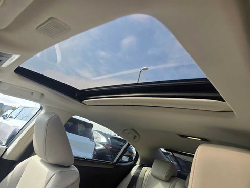 Certified 2024 Lexus ES 300h Ultra Luxury w/ Accessory Package (Z2) FWD image 24