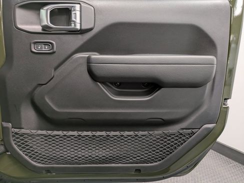 Used 2023 Jeep Wrangler Willys image 27