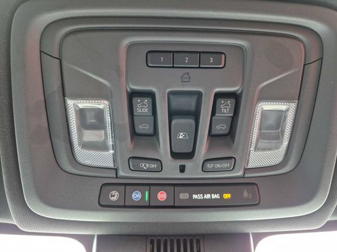 Used 2024 Chevrolet Silverado 3500 High Country w/ Technology Package AWD/4WD image 25