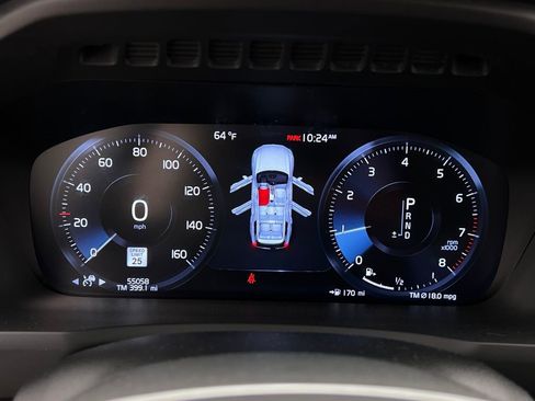 Used 2020 Volvo XC90 T6 Momentum w/ Protection Package image 21