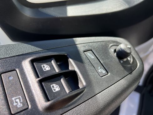 Used 2025 RAM ProMaster 2500 w/ Quick Order Package 22G SLT image 16