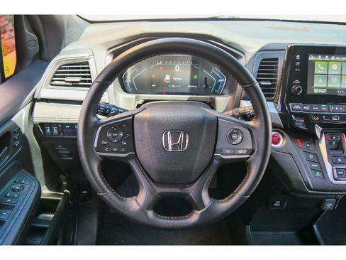 Used 2023 Honda Odyssey Sport image 19