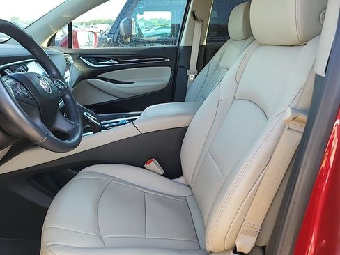 Used 2020 Buick Enclave Essence w/ LPO, Luxury Package AWD/4WD image 3