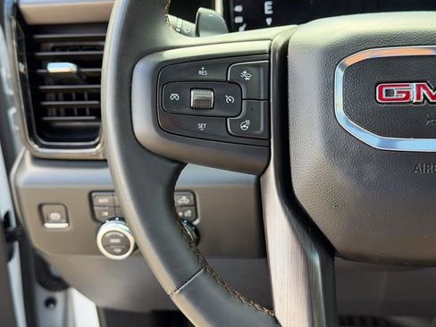 Used 2024 GMC Sierra 1500 AT4 w/ Technology Package AWD/4WD image 13