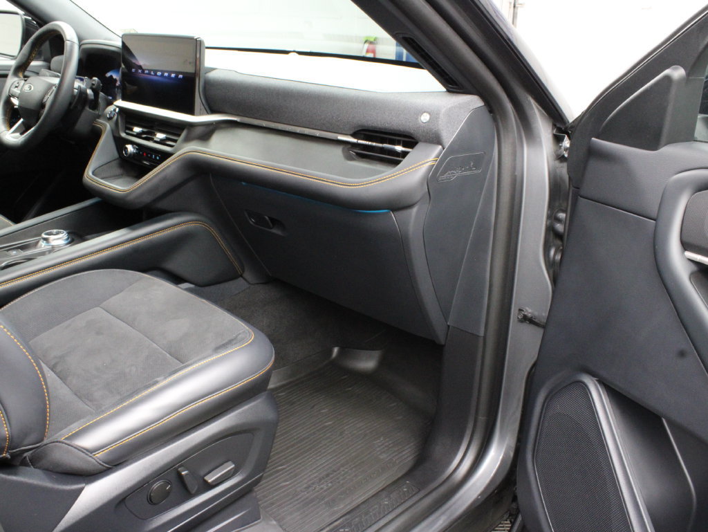 Used 2026 Ford Explorer Tremor w/ Tremor Convenience Package AWD/4WD image 40