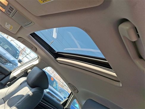 Certified 2018 Honda Accord Touring image 13