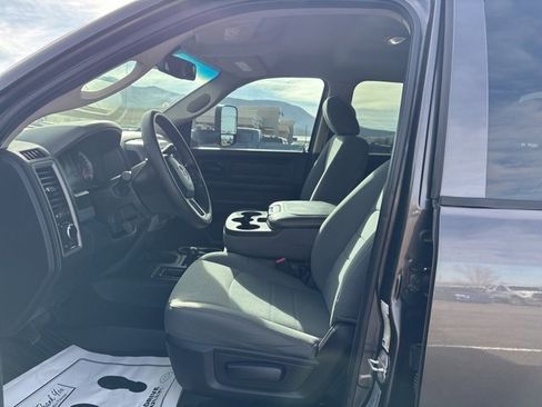 Used 2017 RAM 3500 Tradesman w/ Chrome Appearance Group image 20