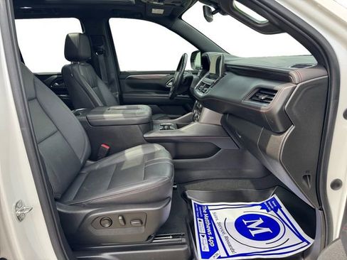 Used 2022 Chevrolet Tahoe RST w/ Luxury Package AWD/4WD image 15