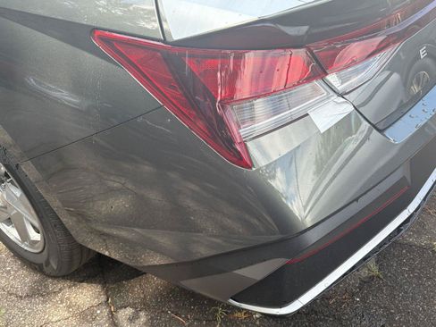 New 2026 Hyundai Elantra SE FWD image 10
