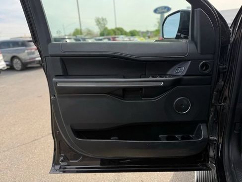 Used 2021 Ford Expedition XLT AWD/4WD image 11