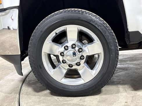Used 2016 Chevrolet Silverado 2500 W/T AWD/4WD image 25