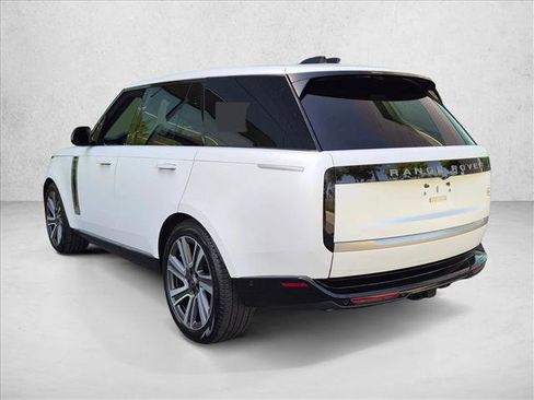 Certified 2025 Land Rover Range Rover SV AWD/4WD image 8