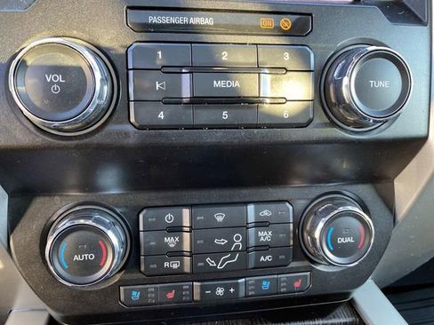 Used 2021 Ford F350 Lariat image 16