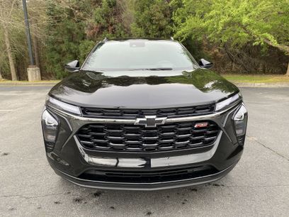 Used 2025 Chevrolet Trax RS