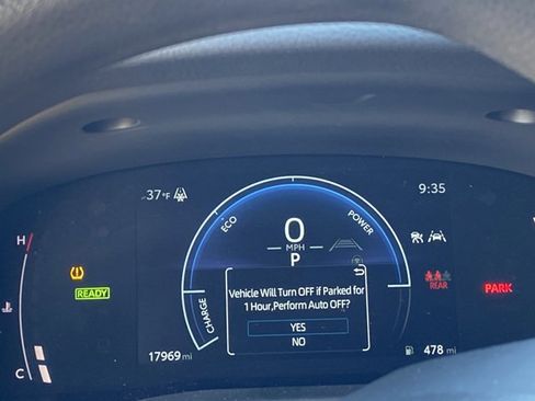 Used 2025 Toyota Camry LE image 21