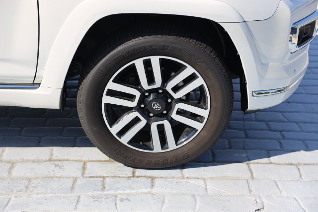 Used 2023 Toyota 4Runner Limited AWD/4WD image 49