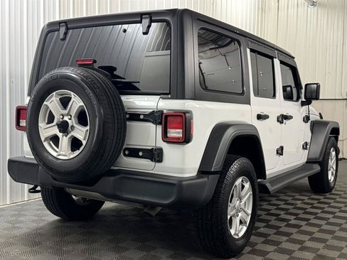 Used 2019 Jeep Wrangler Unlimited Sport S AWD/4WD image 4