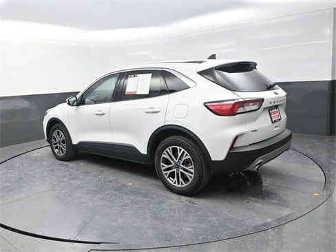 Used 2022 Ford Escape SEL image 5
