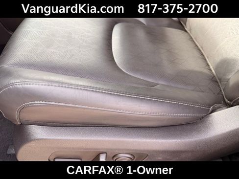 Certified 2025 Kia Carnival image 14