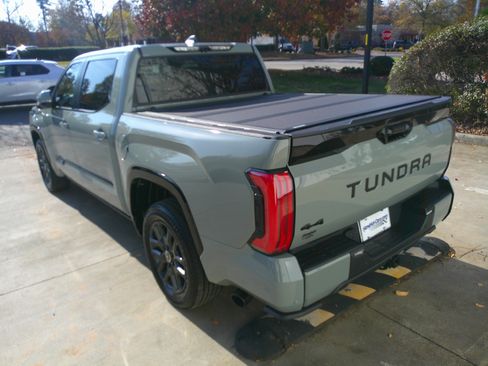 Used 2024 Toyota Tundra Platinum image 10
