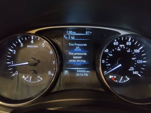 Used 2015 Nissan Rogue SL w/ SL Premium Package image 23