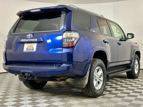 Used 2016 Toyota 4Runner SR5 image 4