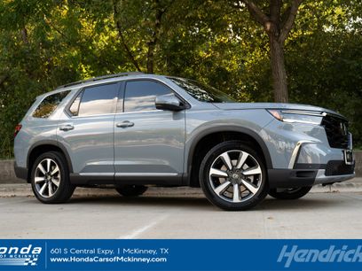 Certified 2025 Honda Pilot Touring