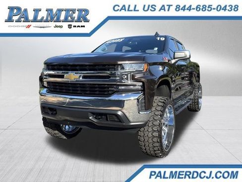 Used 2019 Chevrolet Silverado 1500 LT w/ All-Star Edition AWD/4WD image 1