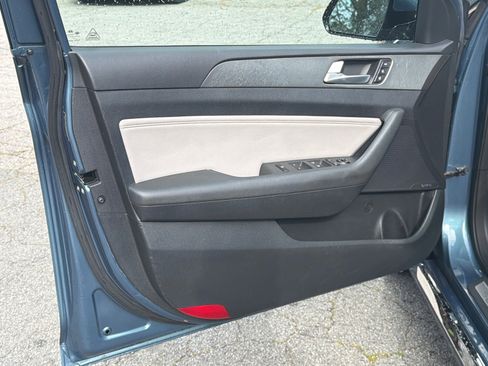 Used 2015 Hyundai Sonata Sport 2.0T w/ Option Group 07 image 10