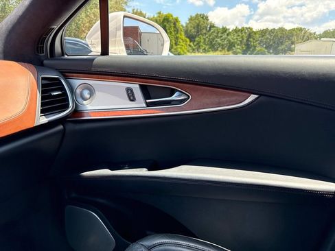 Used 2019 Lincoln Nautilus Black Label image 22
