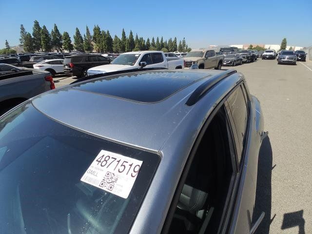Used 2025 Chevrolet Equinox EV RS w/ Convenience Package II FWD image 9