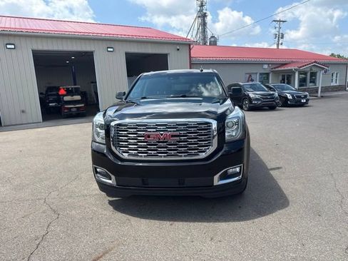 Used 2019 GMC Yukon XL Denali w/ Denali Ultimate Package AWD/4WD image 8