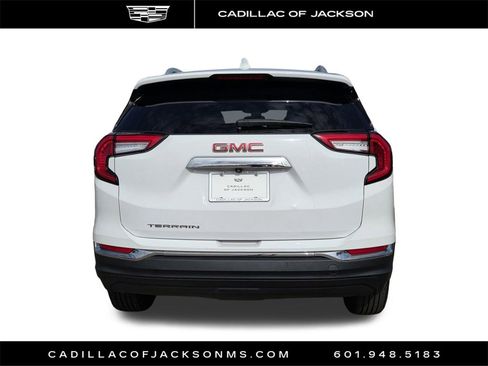Used 2024 GMC Terrain SLT image 6