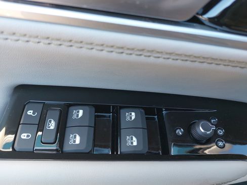 New 2026 Jeep Grand Wagoneer 2WD w/ Premium Group I image 30