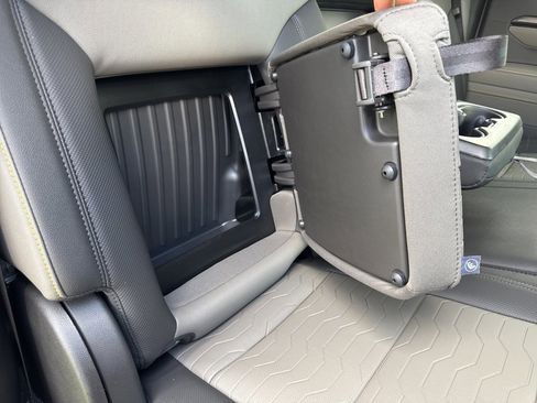 New 2025 Chevrolet Silverado 1500 ZR2 w/ Technology Package image 17