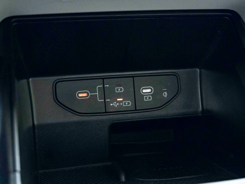 Used 2025 Kia Sorento EX FWD image 35
