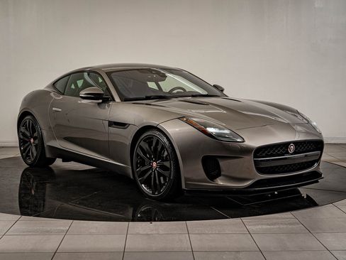 Used 2020 Jaguar F-TYPE Coupe image 12